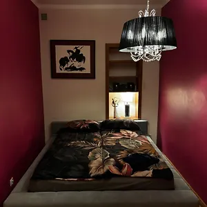 https://apt-apartament-jezyce-polna.poznan-hotels.com